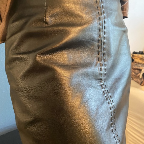 90’s Real Leather Skirt w. Stitching Sz M - Picture 3 of 8